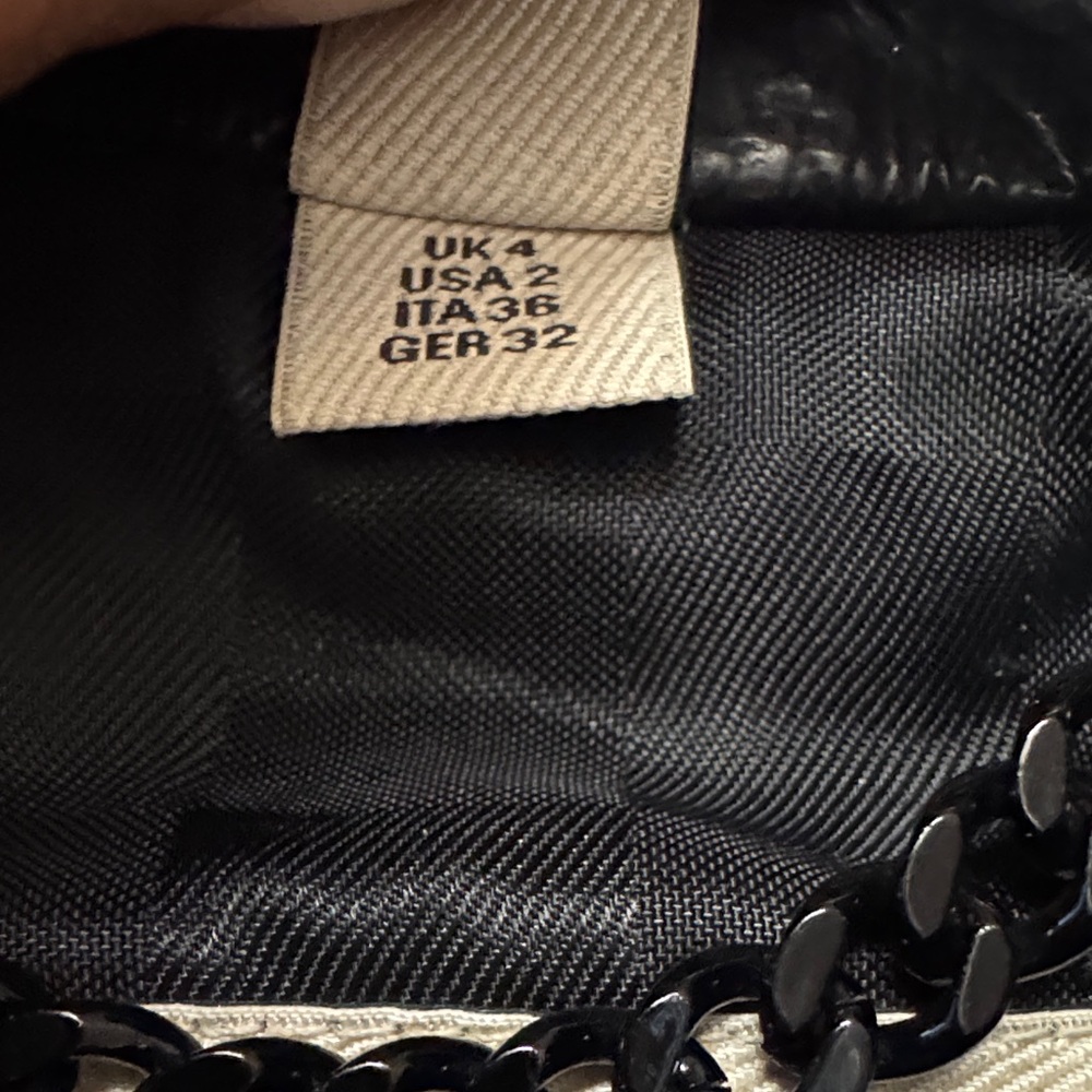 Burberry Black and Cream Trench Coat - Picture 4 of 6